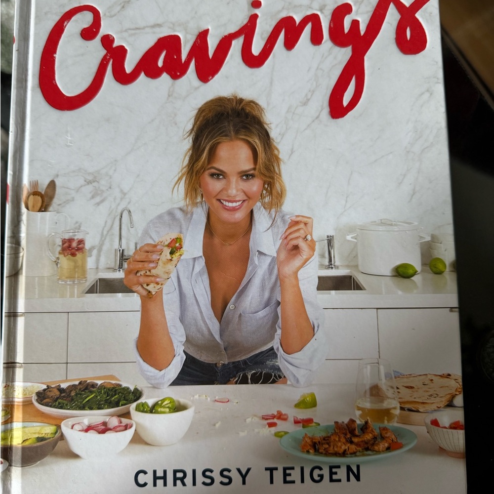 Cravings Cookbook by Chrissy Teigen